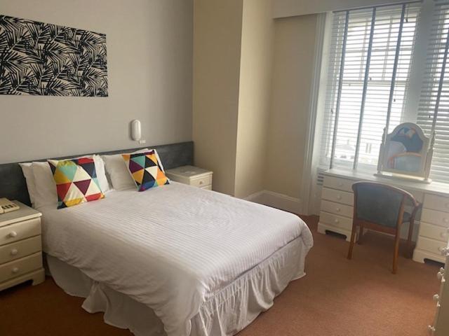 Runnymede Court Hotel Saint Helier Jersey Екстериор снимка