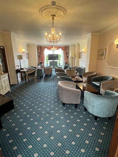 Runnymede Court Hotel Saint Helier Jersey Екстериор снимка